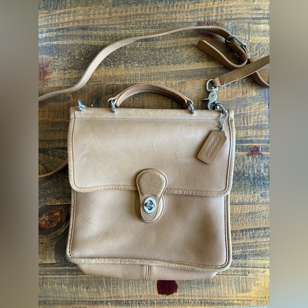 Vintage Coach Willis Bag